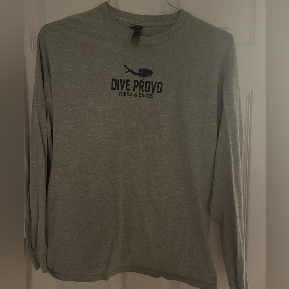 Gray Turks and Caicos Dive Provo Long Sleeve Shirt Size M